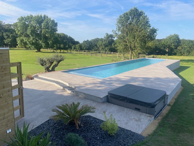 piscine par paysagiste pres de angers