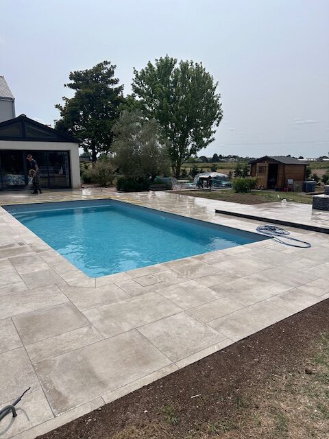 terrasse autour piscine